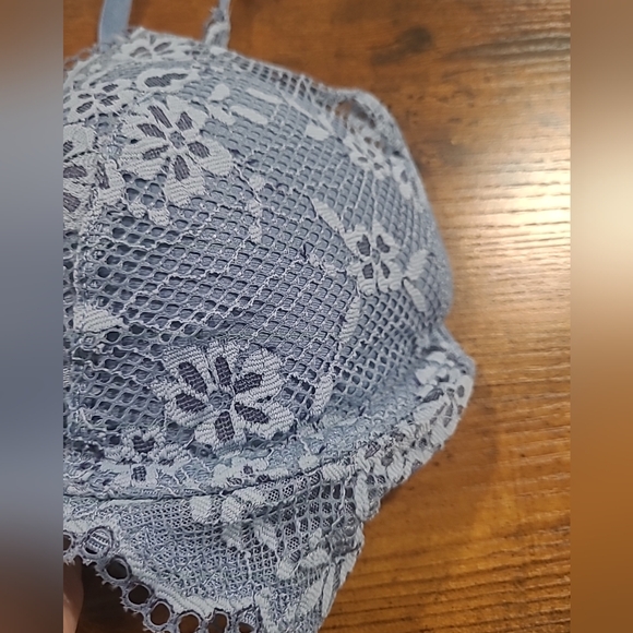 NWT Victoria Secret Size 32D Freedom Cloud Blue Floral Lace Plunge Bra - Picture 9 of 14